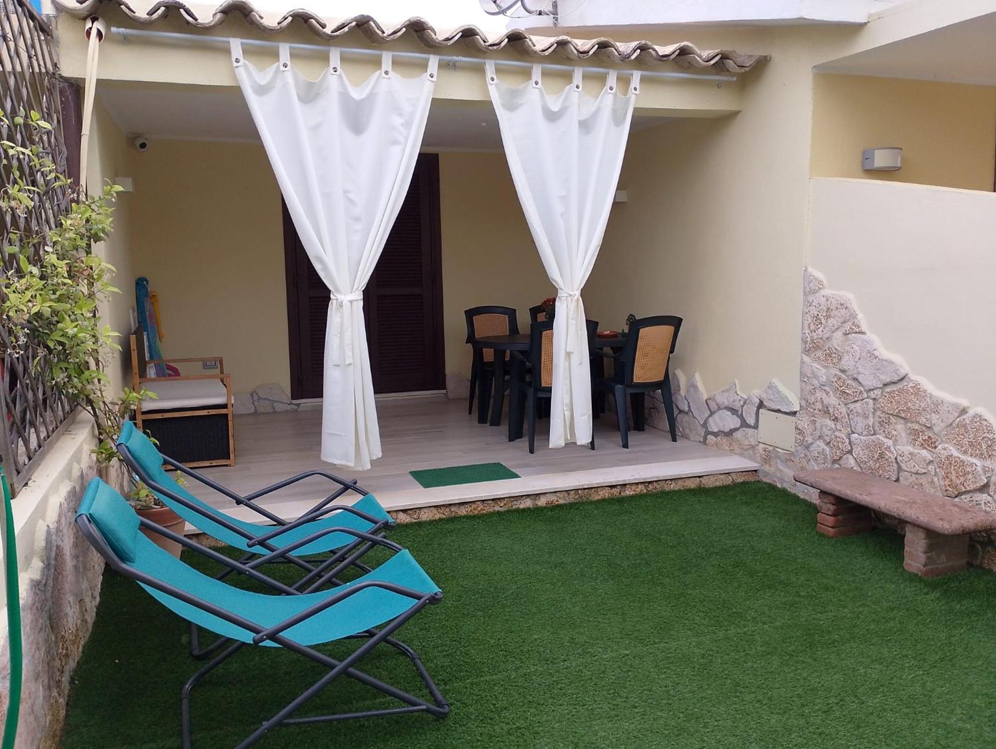 Casa Perla Rei - 50 Meters From The Beach Costa Rei Exterior foto